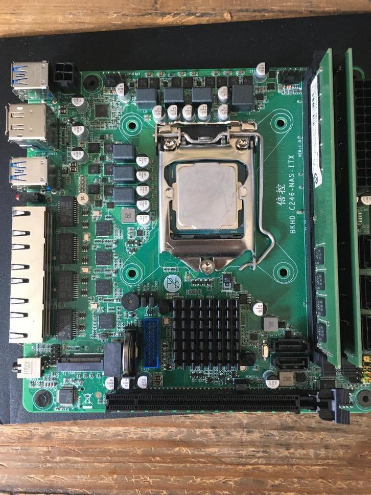 C246 1151 Itx met i3 8100 en 32GB 3200mhz, Computers en Software, Moederborden, Zo goed als nieuw, Intel, DDR4, Ophalen of Verzenden