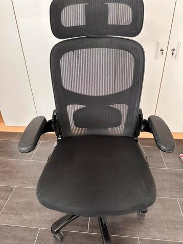 Ergonomische bureaustoel, extra breed beschikbaar voor biedingen