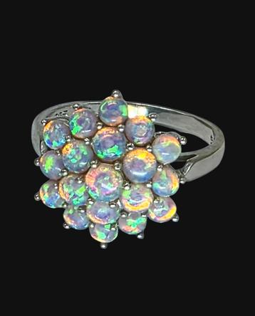 Zilveren Design Ring met kleurrijke Opaal steentjes  beschikbaar voor biedingen