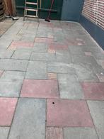 Gratis beton tegels!, Ophalen, Beton, 10 m² of meer, Terrastegels