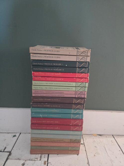 13 oude Charles Dickens boeken * opruiming verhuizing*, Antiek en Kunst, Antiek | Boeken en Bijbels, Ophalen of Verzenden