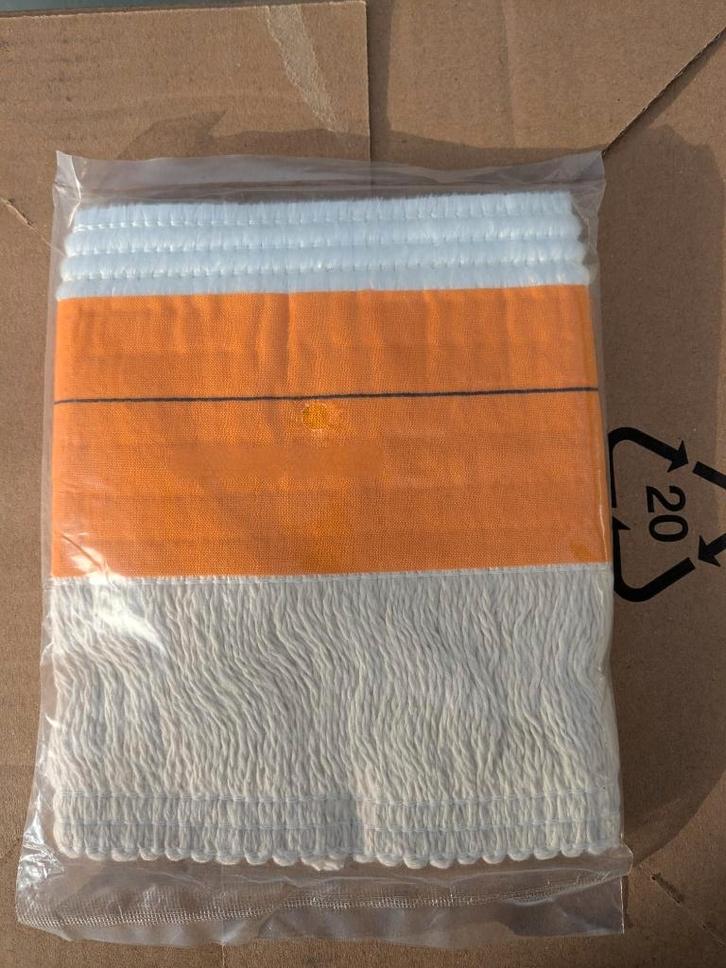 Kous R 5 breedte x lengte 154 x 180 (plat gemeten), Caravans en Kamperen, Kampeeraccessoires, Nieuw, Ophalen of Verzenden