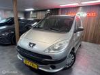 Peugeot 1007 1.4 Urban/ Nette auto /Schuifdak/ Top Onderhoud, Auto's, Voorwielaandrijving, 15 km/l, 4 cilinders, 4 stoelen