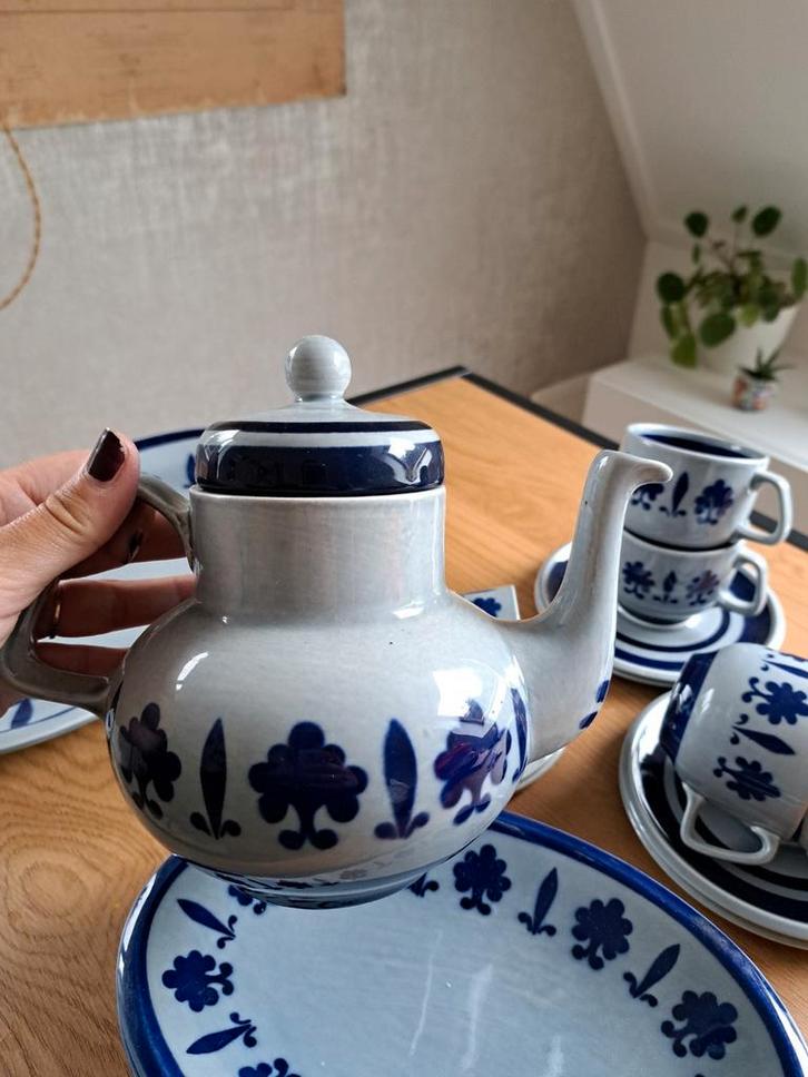 Boch La Louviere Belgium Serie Baltic servies theepot, Antiek en Kunst, Antiek | Servies compleet, Ophalen of Verzenden