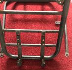 zwart Fietsrek Voorop Fiets tbv krat of tas, Fietsen en Brommers, Ophalen of Verzenden, Gebruikt