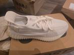 Yeezy boost 350 v2 bone maat 44 nieuw, Wit, Nieuw, Ophalen of Verzenden, Sneakers of Gympen