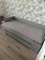 Bed met onderschuifbed - Ideaal voor logees!, Huis en Inrichting, Slaapkamer | Bedden, Ophalen, 90 cm, Eenpersoons, Zo goed als nieuw