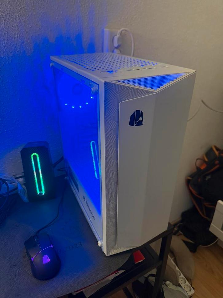Gaming PC | AMD / Radeon Vega Graphics / 16gb ram / W11 Pro, Computers en Software, Desktop Pc's, Zo goed als nieuw, 3 tot 4 Ghz