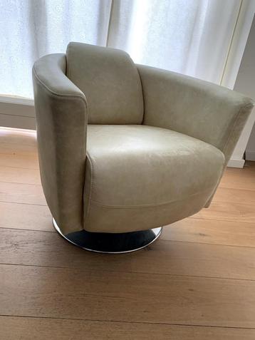 Exclusieve leren luxe moderne  vintage fauteuil €395. beschikbaar voor biedingen
