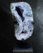 Agaat geode op statief, Verzamelen, Mineralen en Fossielen, Ophalen of Verzenden
