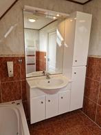 Zeer nette badkamer meubels, WC's, douche,  bad, radiatoren, Ophalen, Gebruikt, 150 tot 200 cm, 25 tot 50 cm