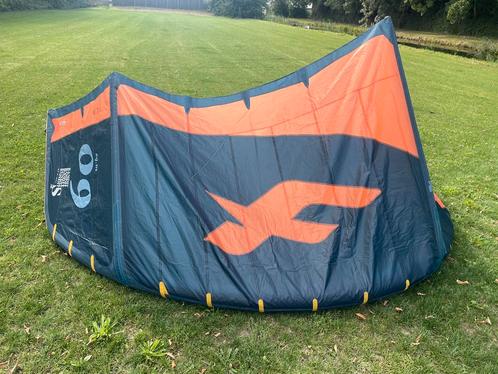 F One Bandit S2 2021 9m met Linx Bar, Watersport en Boten, Kitesurfen, Gebruikt, Kite, 9 m², Geen board, Ophalen