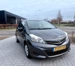 Toyota Yaris 1.0 Vvt-i 5-DRS 2013 Grijs, Origineel Nederlands, Handgeschakeld, Particulier, 3 cilinders