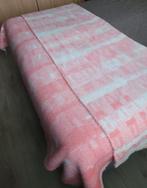 Deken/plaid Hatéma - roze/wit afm. 190 x 220, Ophalen of Verzenden, Zo goed als nieuw