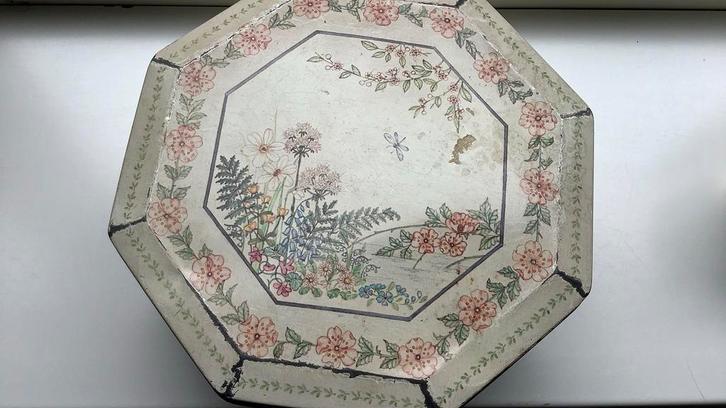 Vintage Blikken Doos uit Engeland, Huis en Inrichting, Woonaccessoires | Kisten, Gebruikt, Minder dan 50 cm, Metaal, Ophalen of Verzenden