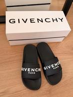 Nieuwe Givenchy Slippers - Maat 38, Slippers, Zwart, Nieuw, Ophalen of Verzenden