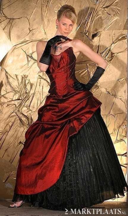 OUTLET !!! Alle trouwjurken 99 euro p/s - Nieuw, Kleding | Dames, Trouwkleding en Trouwaccessoires, Nieuw, Trouwjurk, Rood, Ophalen of Verzenden