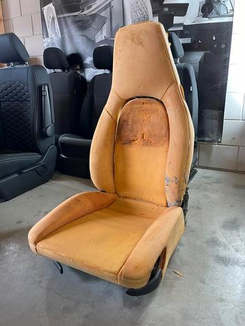 Porsche stoel beschikbaar voor biedingen