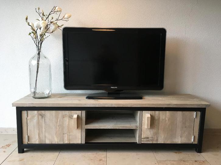 Tv meubel steigerhout, onderstel staal. TIP!, Huis en Inrichting, Kasten | Televisiemeubels, Nieuw, Minder dan 100 cm, 100 tot 150 cm