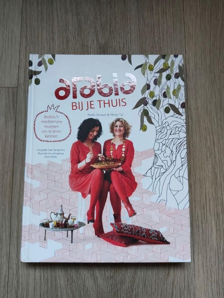 Nadia Zerouali & Merijn Tol - Arabia bij je thuis, Boeken, Ophalen of Verzenden, Zo goed als nieuw