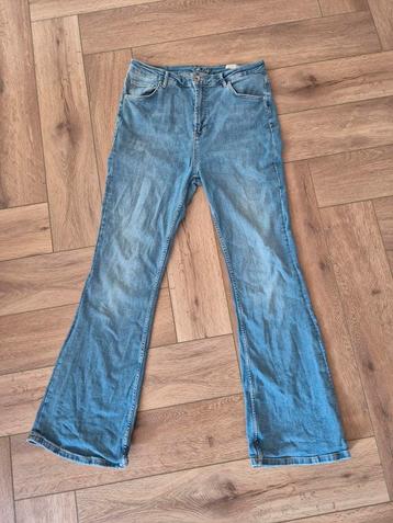 3x gedragen: CottonClub jeans high rise flared beschikbaar voor biedingen