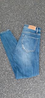 Stradivarius jeans 38, Kleding | Dames, Spijkerbroeken en Jeans, Blauw, Overige jeansmaten, Ophalen of Verzenden, Zo goed als nieuw
