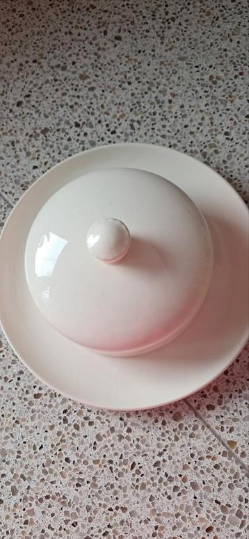 Regout Maastricht Botervloot beschikbaar voor biedingen