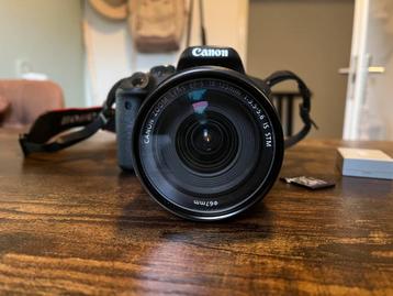 Canon 700D + Accessoires - Spiegelreflexcamera beschikbaar voor biedingen