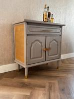 Greige webbing dressoir, Huis en Inrichting, Kasten | Dressoirs, Ophalen, 50 tot 100 cm, Zo goed als nieuw, 25 tot 50 cm
