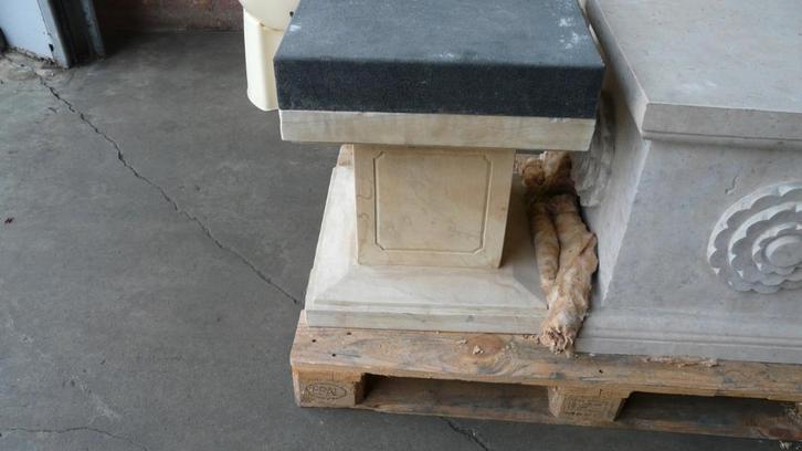 Stenen zuil 600 x 500 x 500 antracieten bovenzijde, Huis en Inrichting, Woonaccessoires | Zuilen en Pilaren, Nieuw, Ophalen