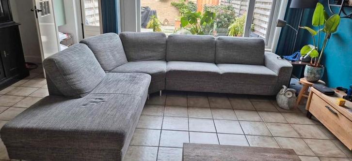 Grijze hoekbank - Vierpersoons of meer, Huis en Inrichting, Banken | Bankstellen, Gebruikt, Hoekbank, Vierpersoons of meer, 250 tot 300 cm