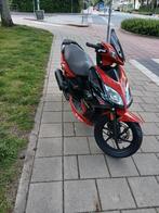 Mooie kymco super 8, Fietsen en Brommers, Ophalen, Zo goed als nieuw, Super 8