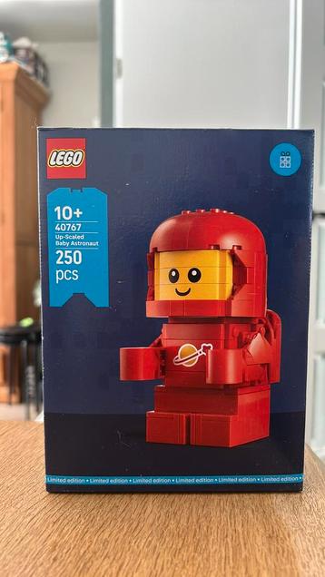 Lego Sealed 40767 Up-Scaled Baby Astronaut beschikbaar voor biedingen