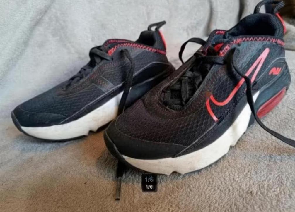 Nike Air Max maat 29,5 (18cm), Kinderen en Baby's, Kinderkleding | Schoenen en Sokken, Gebruikt, Ophalen of Verzenden, Jongen of Meisje