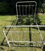 Antiek Frans Spijlen Bed Frame, Antiek en Kunst, Antiek | Meubels | Bedden, Ophalen