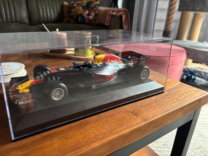 Burago 1:18 - Max Verstappen #33, Hobby en Vrije tijd, Modelauto's | 1:18, Zo goed als nieuw, Auto, Overige merken, Ophalen of Verzenden