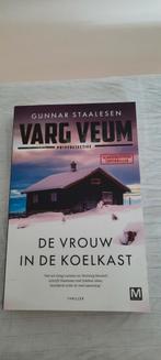 Gunnar Staalesen - Varg Veum serie De vrouw in de koelkast, Gunnar staalesen, Ophalen of Verzenden, Zo goed als nieuw, Nederland