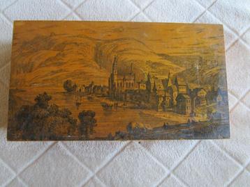 Mooi houten kistje met dorpsgezicht op deksel merk Texler beschikbaar voor biedingen