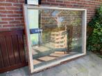 Raamkozijn met dubbel glas, Doe-het-zelf en Verbouw, Kozijnen en Schuifpuien, Ophalen, Zo goed als nieuw, Hout, Raamkozijn