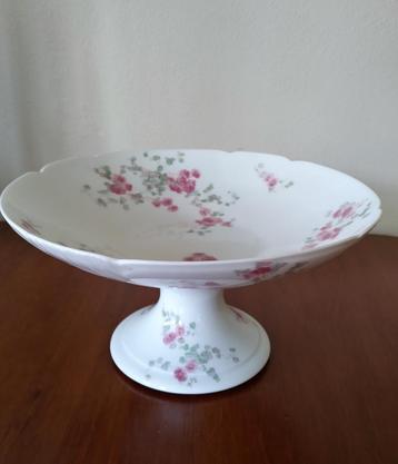 Schaal op voet, Limoges 1906 - 1938 beschikbaar voor biedingen