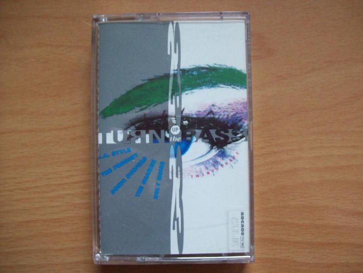 Turn Up The Bass 23 (The Prodigy, DJ Jazzy Jeff & The Fresh, Cd's en Dvd's, Cassettebandjes, Zo goed als nieuw, Origineel, Dance
