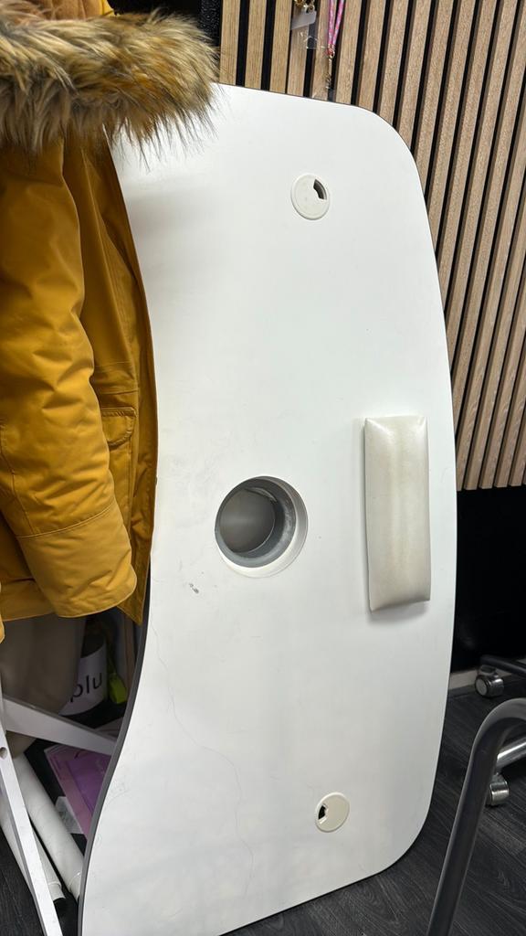 Manicure tafel met afzuiging, Diensten en Vakmensen, Schoonheidsspecialisten | Manicure, Kunst- of Gelnagels, Nagelverzorging