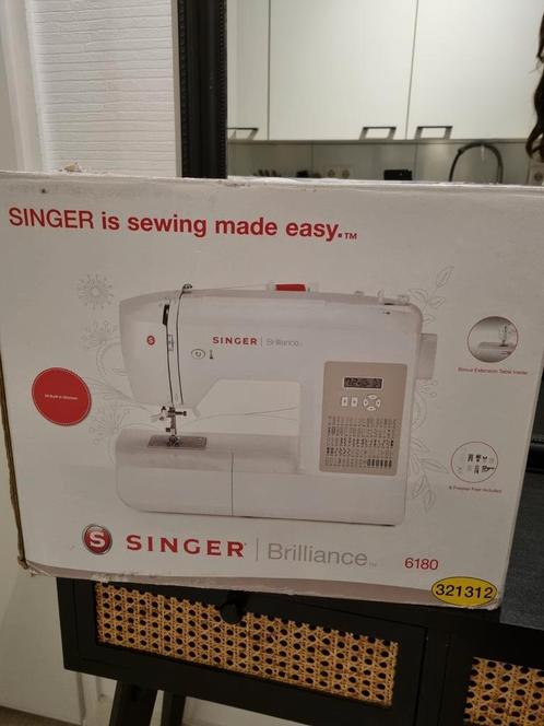 Singer brilliance 6180 nieuw, Hobby en Vrije tijd, Naaimachines en Toebehoren, Zo goed als nieuw, Singer, Ophalen of Verzenden