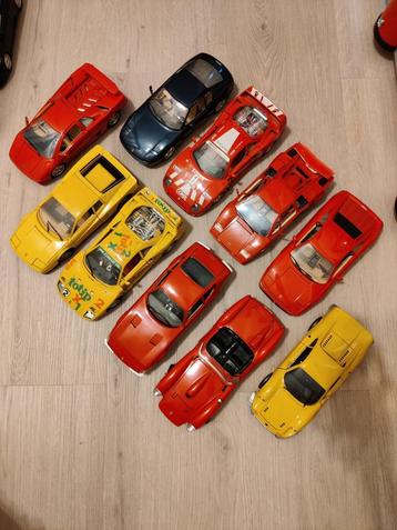 Bburago schaalauto's 1/18 Ferrari & Lamborghini - €10 p/stuk beschikbaar voor biedingen