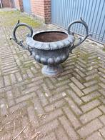 Grote antieke bronzen tuinvaas in zeer goede staat, Tuin en Terras, Ophalen of Verzenden, Zo goed als nieuw