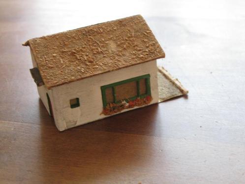 Bergchalet en kerkje, Hobby en Vrije tijd, Modeltreinen | H0, Gebruikt, Overige typen, Gelijkstroom of Wisselstroom, Overige merken