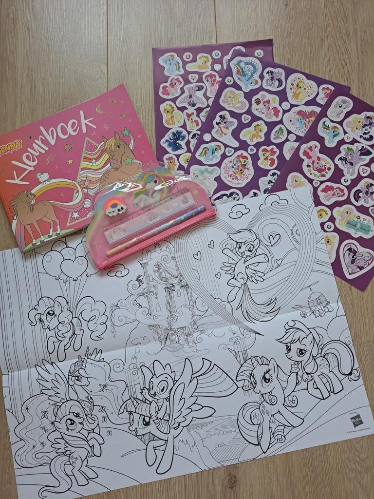 Penny kleurboek met etui, poster stickers nieuw, Ophalen, Nieuw, Papier, Schets- of Tekenboek