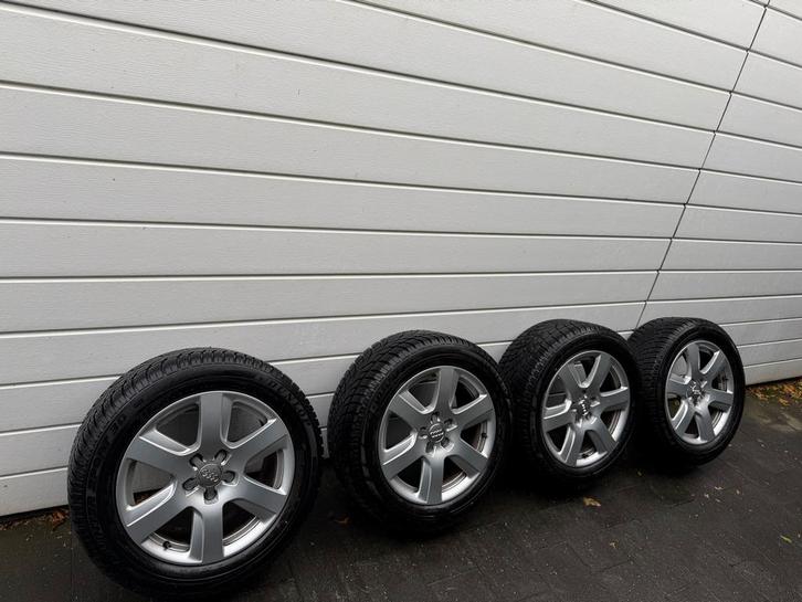 Audi Q3 Winterbanden met TPMS - Past A4 Allroad/Q2, Auto-onderdelen, Banden en Velgen, Banden en Velgen, Winterbanden, 17 inch