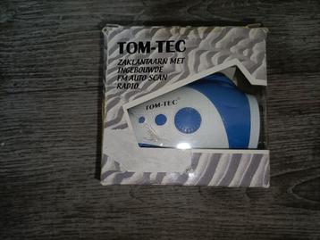 🔦tom tec zaklantaarn met ingebouwde fm auto scan beschikbaar voor biedingen