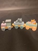 Houten trein pastel kleuren niet veel gebruikt, Ophalen of Verzenden, Zo goed als nieuw